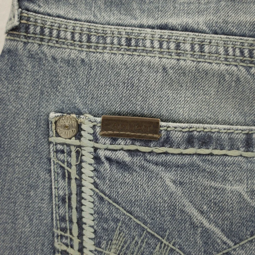 Ariat M5 Straight Fit Straight Leg Jeans Mens 34x30 Light Wash Blue Denim